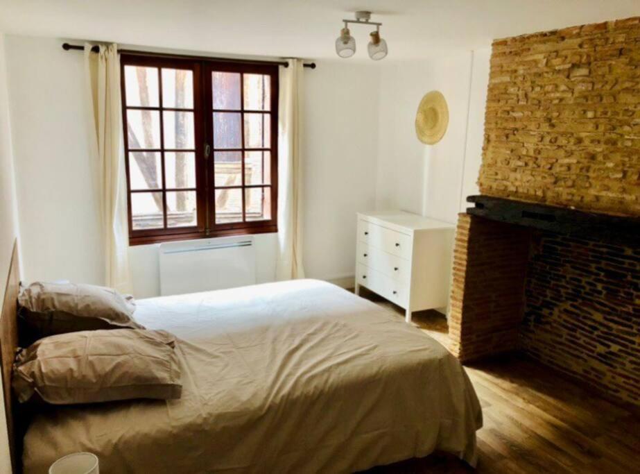 Appartement Au Coeur Du Centre Historique Bergerac Esterno foto