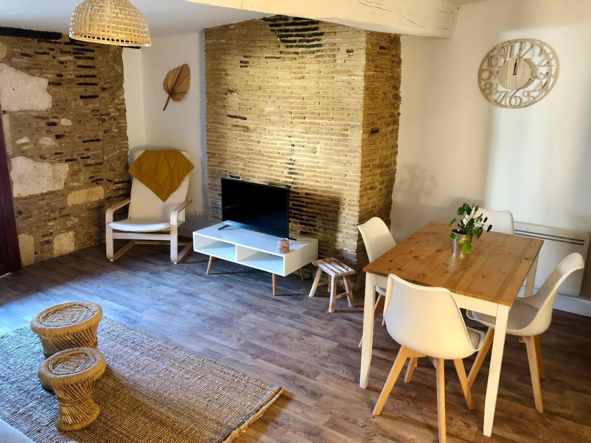 Appartement Au Coeur Du Centre Historique Bergerac Esterno foto