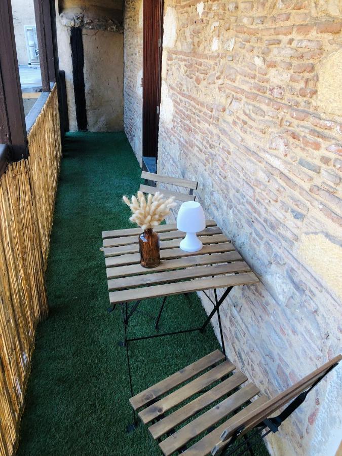 Appartement Au Coeur Du Centre Historique Bergerac Esterno foto